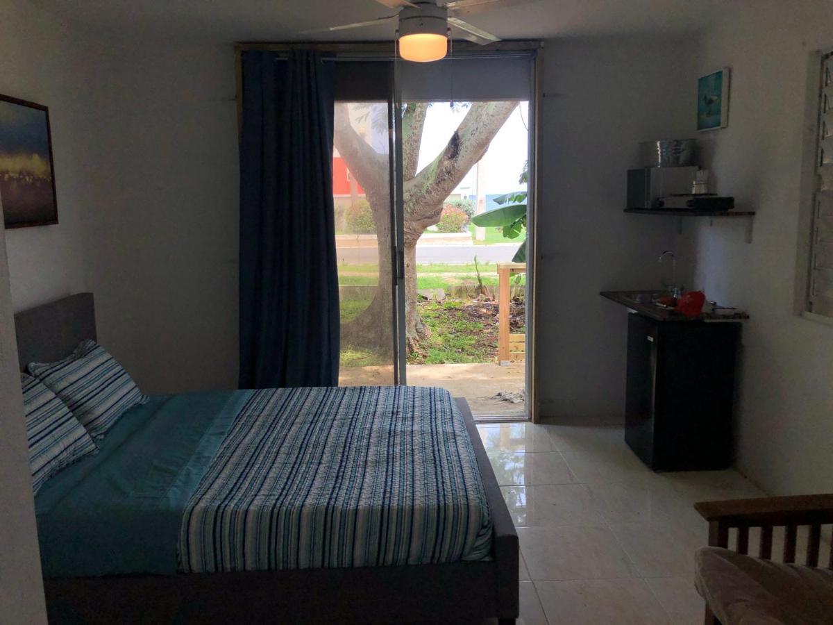 Las Olas Beach Apartments أريسيبو المظهر الخارجي الصورة